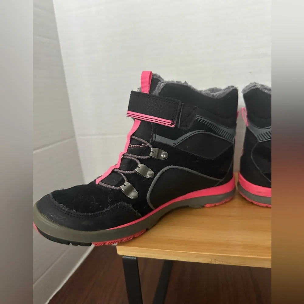Merrell youth size